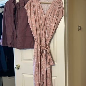 Universal Thread military style jacket in deep mauve. Women’s Large.